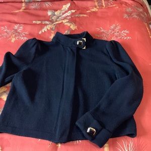 Short jacket/sweater